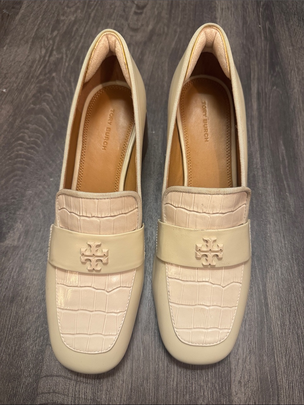 Tory Burch Cream Croc Embossed Block Heel Loafers Size 9 - Picture 4 of 5